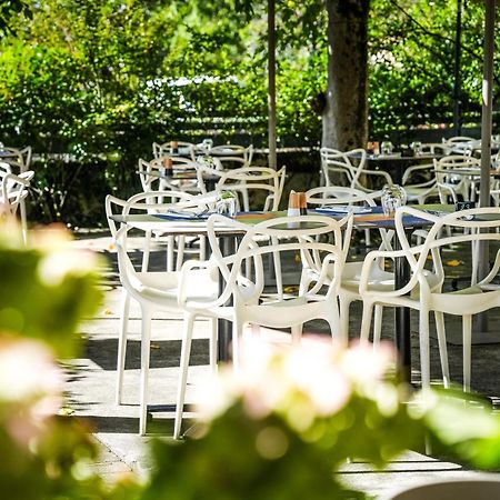 Logis Hotel & Restaurant Le Cadet De Gascogne Saint-Justin  Exterior foto